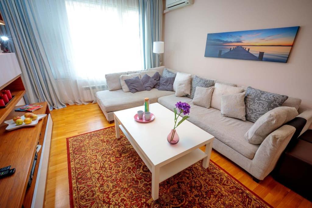 סופיה Green Apartment - Top Location, Near City Center! מראה חיצוני תמונה